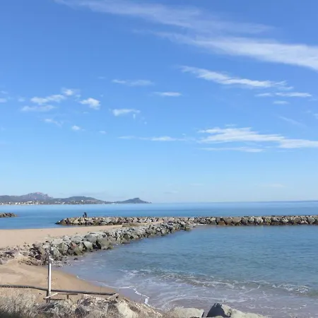 Le Front De Mer-4 By Interhome Daire *